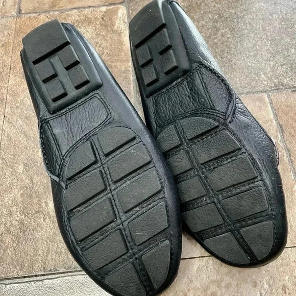 Vince  Camuto Leather Loafer Black Size 6.5 - Picture 7 of 7